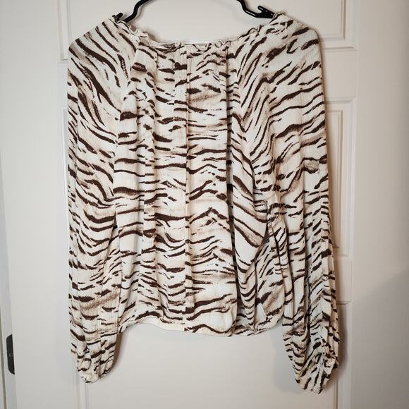 Animal Striped Print Top Womens Size Large Brown & White Blouse Unique Pattern - Picture 4 of 9